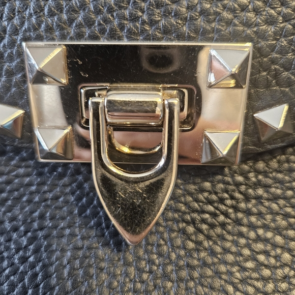 Valentino Garavani Medium Rockstud Leather Shoulder Bag & Wallet - Picture 7 of 16